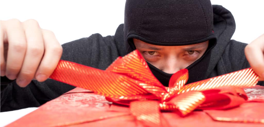 holiday e-commerce fraud