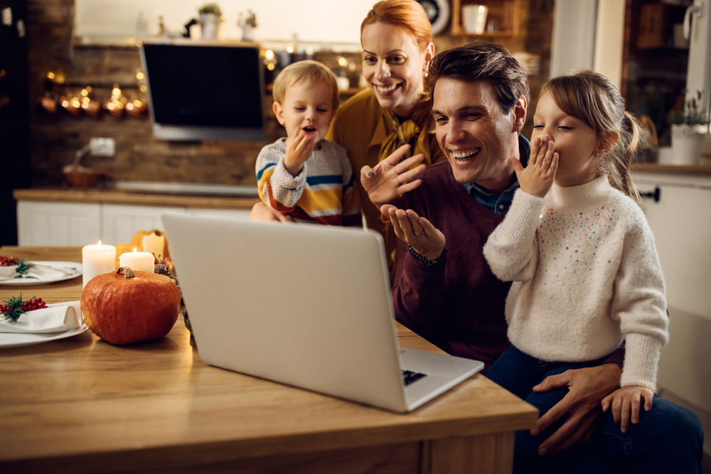 Thanksgiving ecommerce 2023
