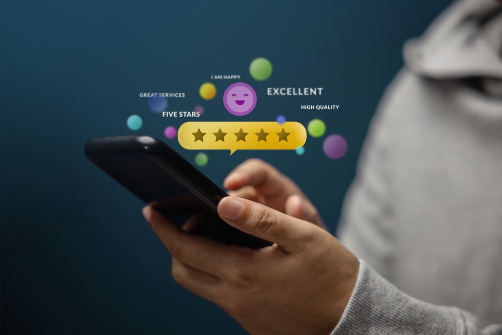 The November Strategy Insights focuses on how online retailers create the best customer experience, and it includes feature-length articles.