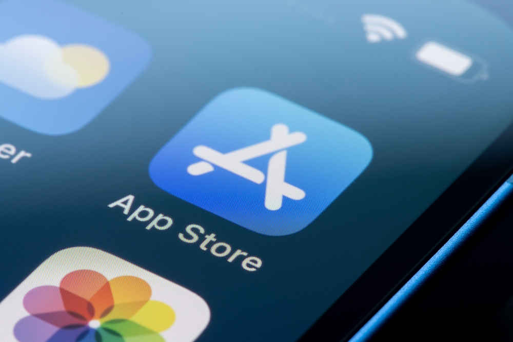 ecommerce app downloads holidays