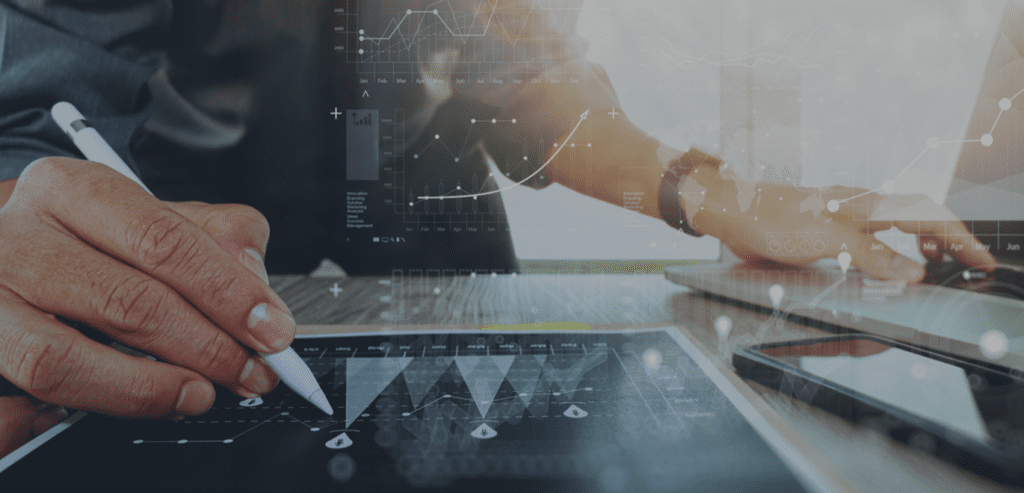 Building a Perfect Environment for E-commerce Web Application Development: Trends, Challenges and Pitfalls