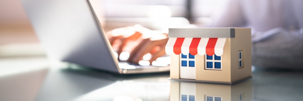 Alibaba survey data indicates online sales will play a significantly larger role in small businesses' overall strategy in 2024, highlighting the increasing importance of ecommerce platforms.