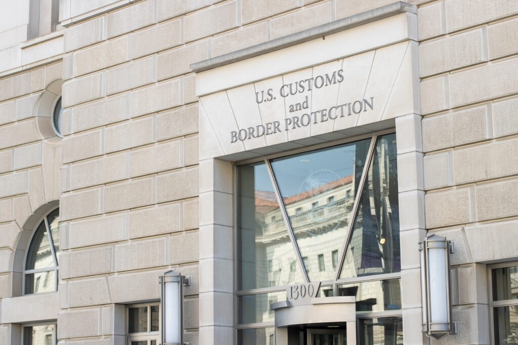 De minimis tax exemption, U.S. Customs
