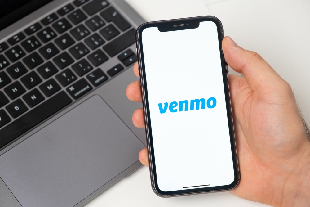 A week after announcing it will drop American Express, eBay announced it will add Venmo as a payment option at checkout.
