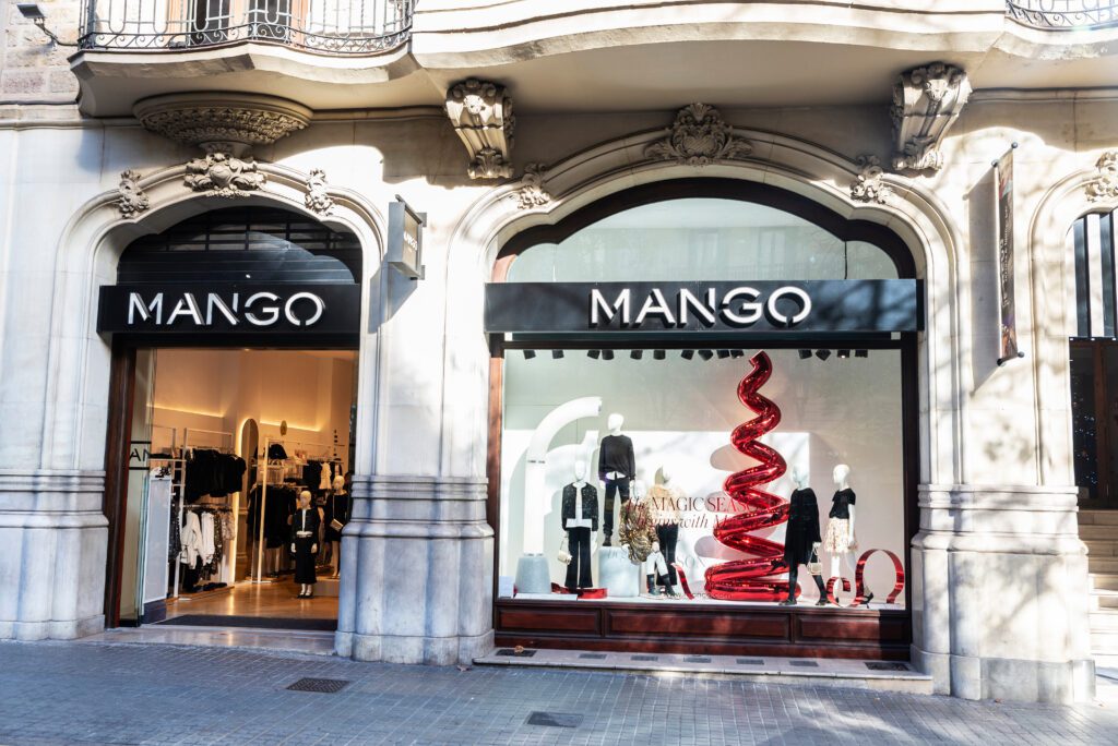 Mango Stylists AI assistant