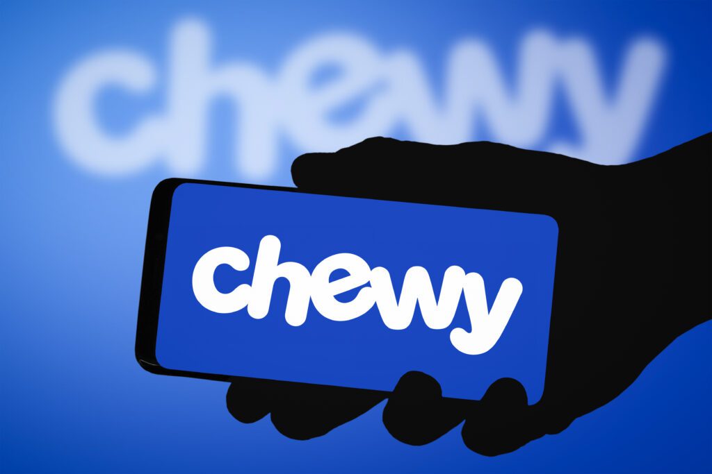 Chewy sales, Autoship results | Image credit: gguy - Adobe Stock